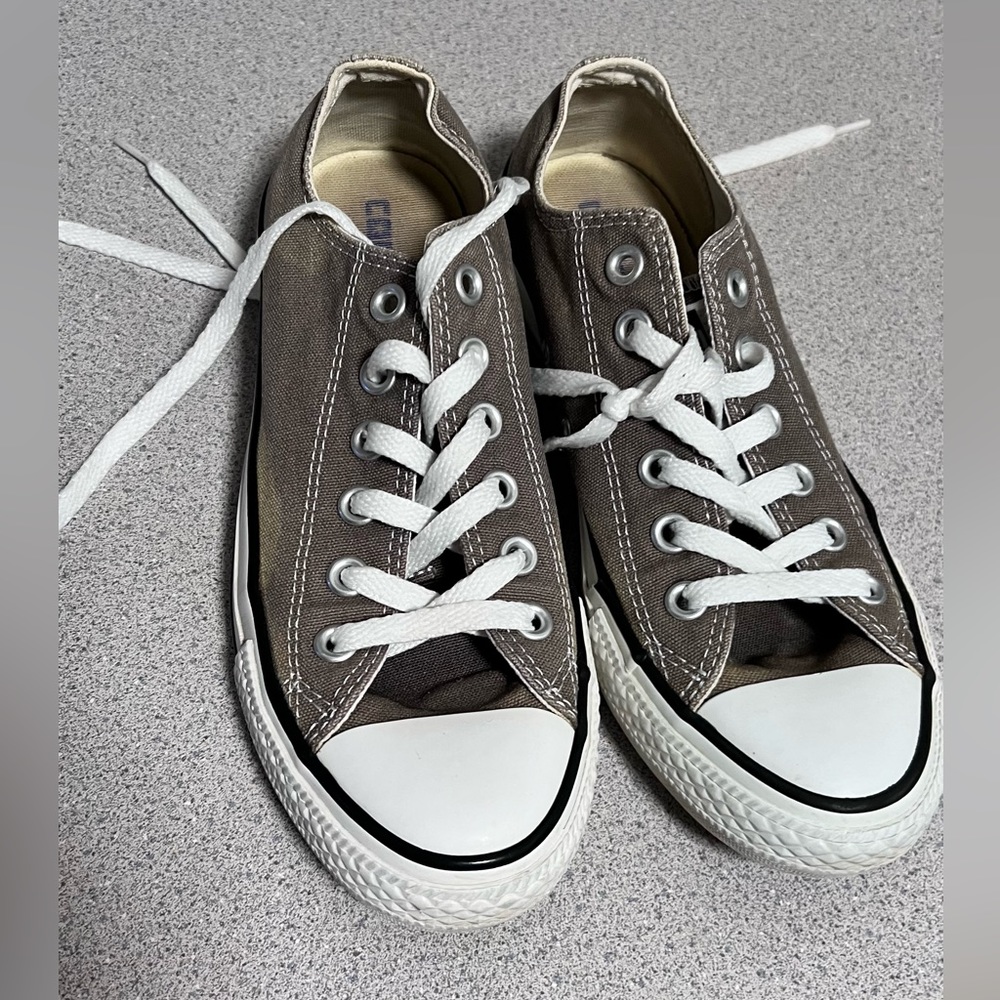 Gray Converse Chuck Taylor All Star Classics